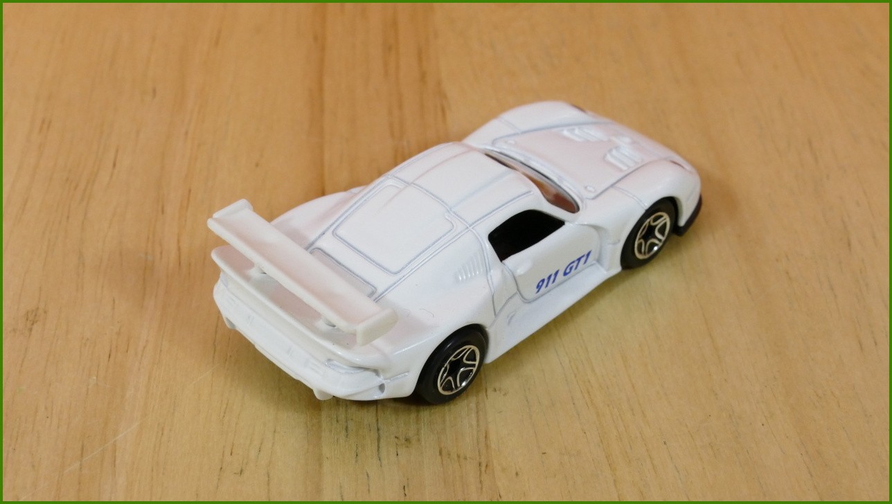 Matchbox Model Autíčka No.58 - Porsche 911 GT1