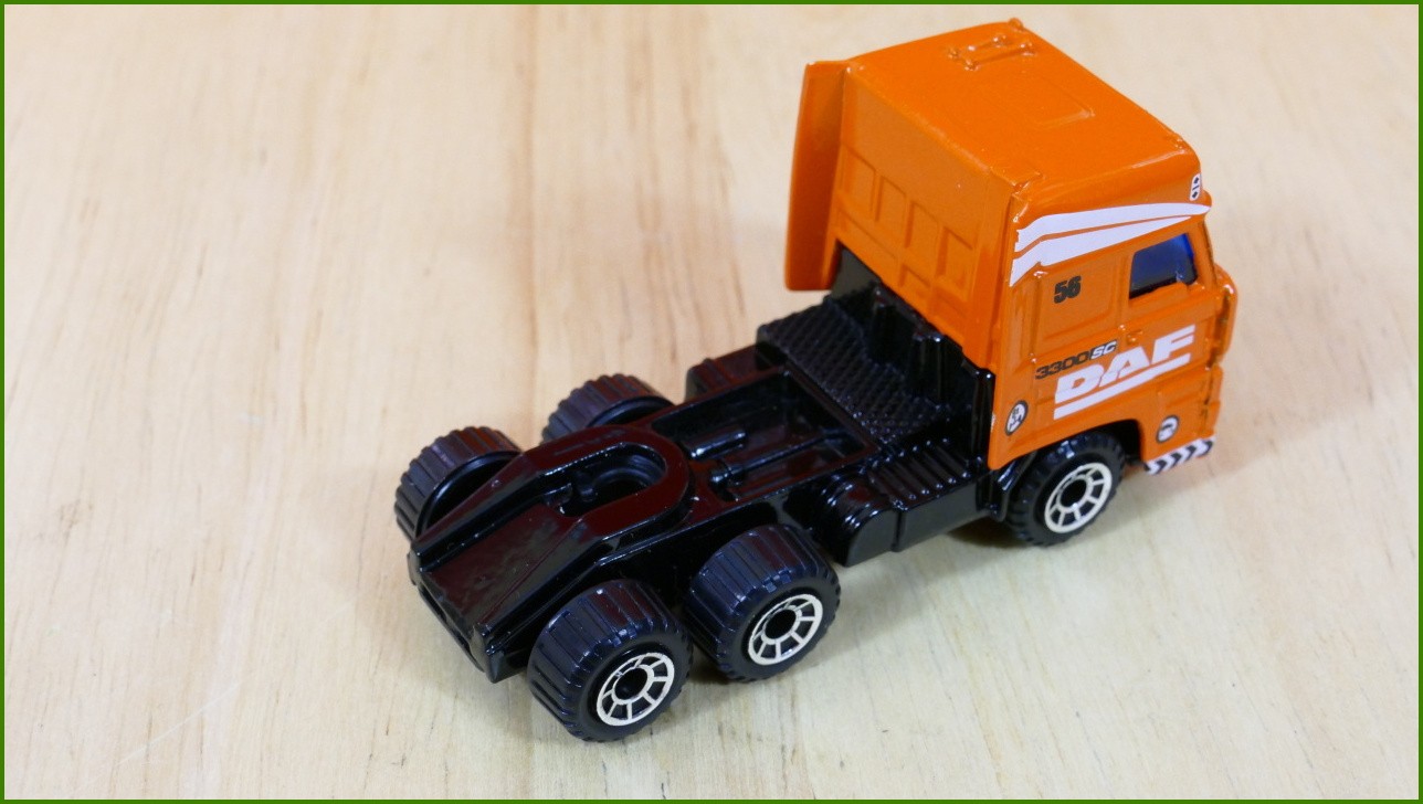 Matchbox Model Autíčka No.65 - DAF Space