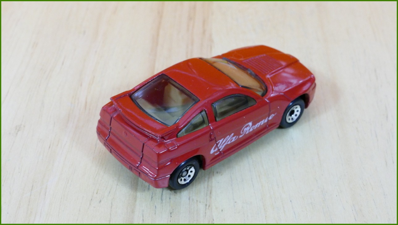 Matchbox Model Autíčka Motorcity No.6 - Alfa Romeo SZ