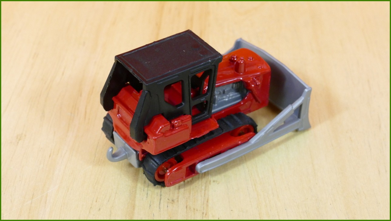 Matchbox Model Autíčka (Made in China) No.9 - Bulldozer