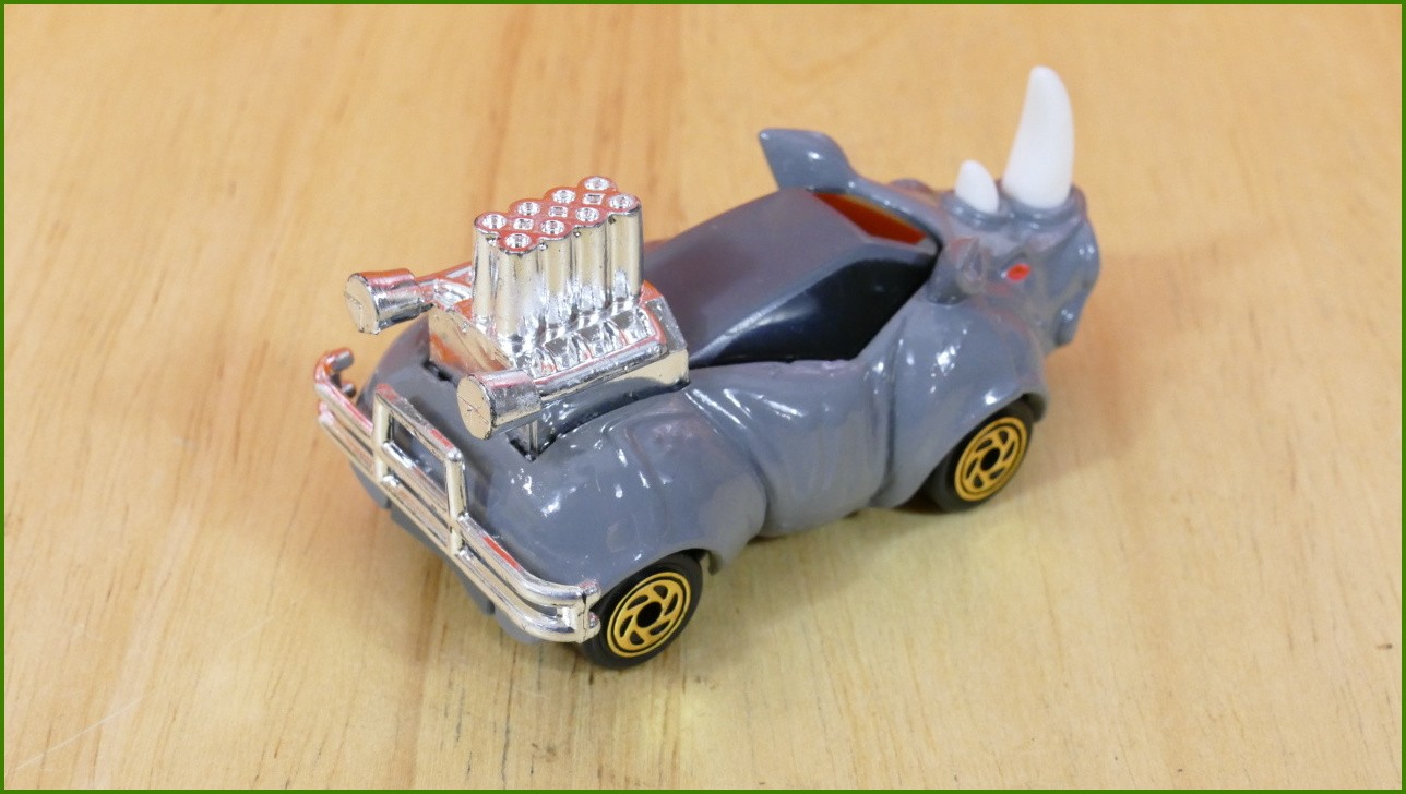 Matchbox Model Autíčka Super Fast No.24 - Rhino