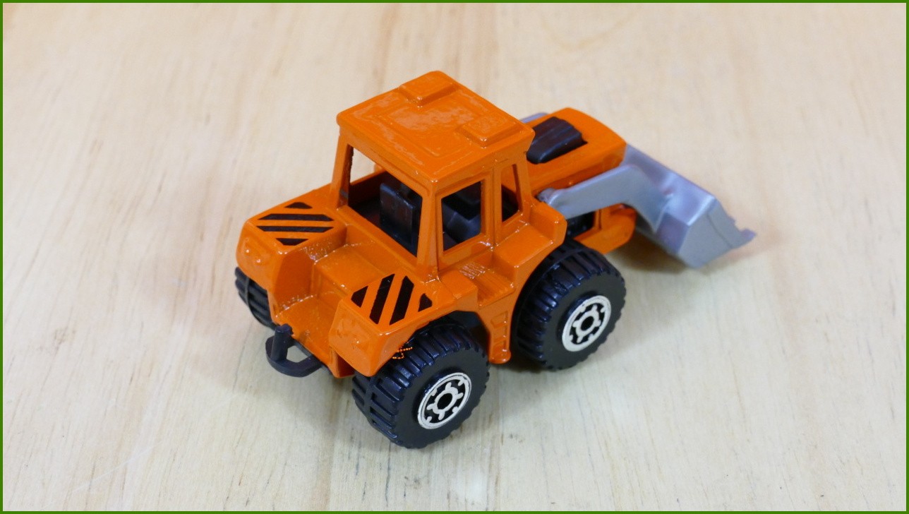 Matchbox Model Autíčka No.29 - Shovel Nose Tractor