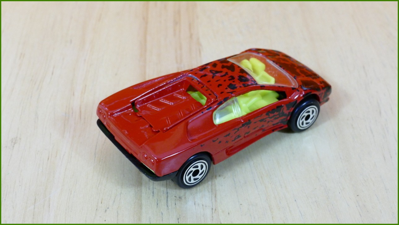 Matchbox Model Autíčka Super Fast No.49 - Lamborghini Diablo