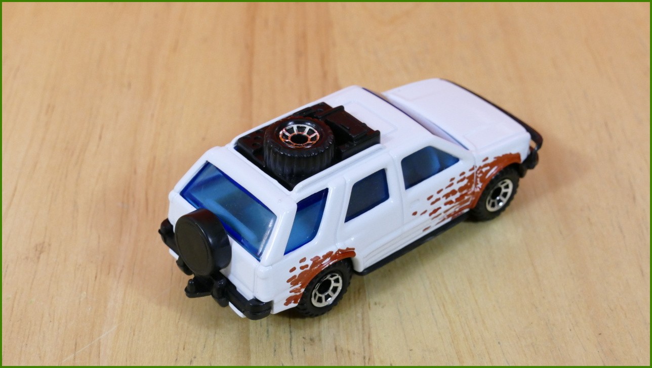 Matchbox Model Autíčka No.59 - Vauxhall Frontera