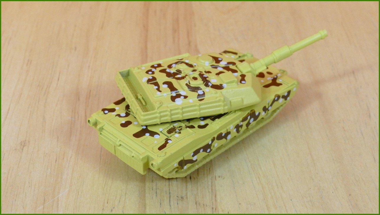 Matchbox Model Autíčka No.61 - Abrams M1 Tank