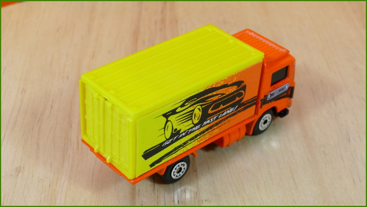 Matchbox Model Autíčka No.62 - Volvo Container Truck