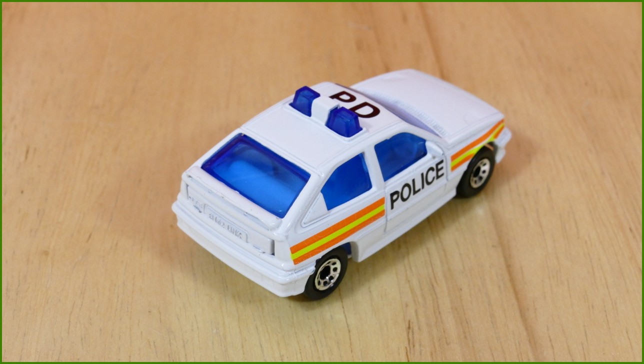 Matchbox Model Autíčka (Made in China) MB-8 - Opel Kadett Gsi