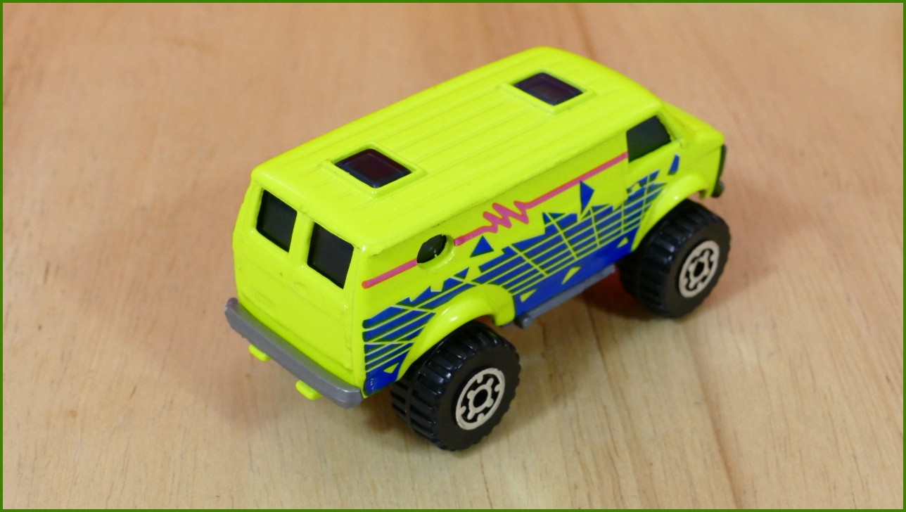 Matchbox Model Autíčka (Made in Thailand) MB-10 - Chevrolet