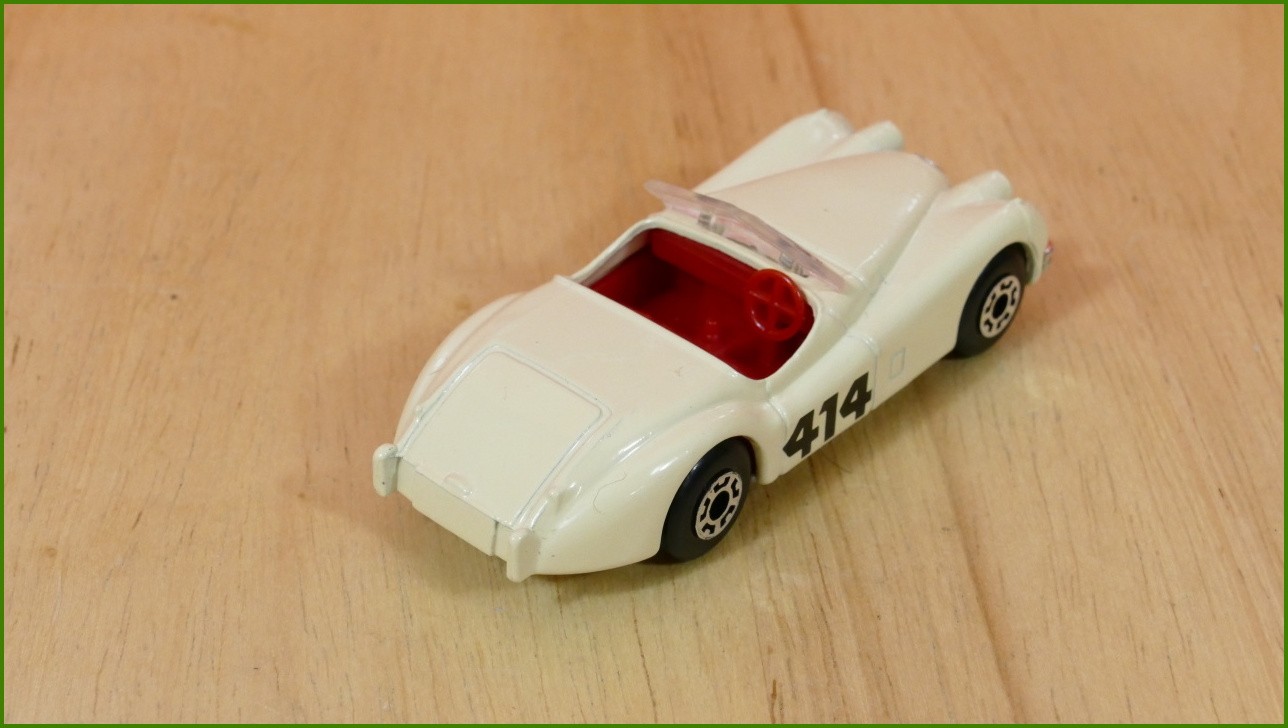 Matchbox Model Autíčka (Made in Thailand) MB-22 - Jaguar XK 120