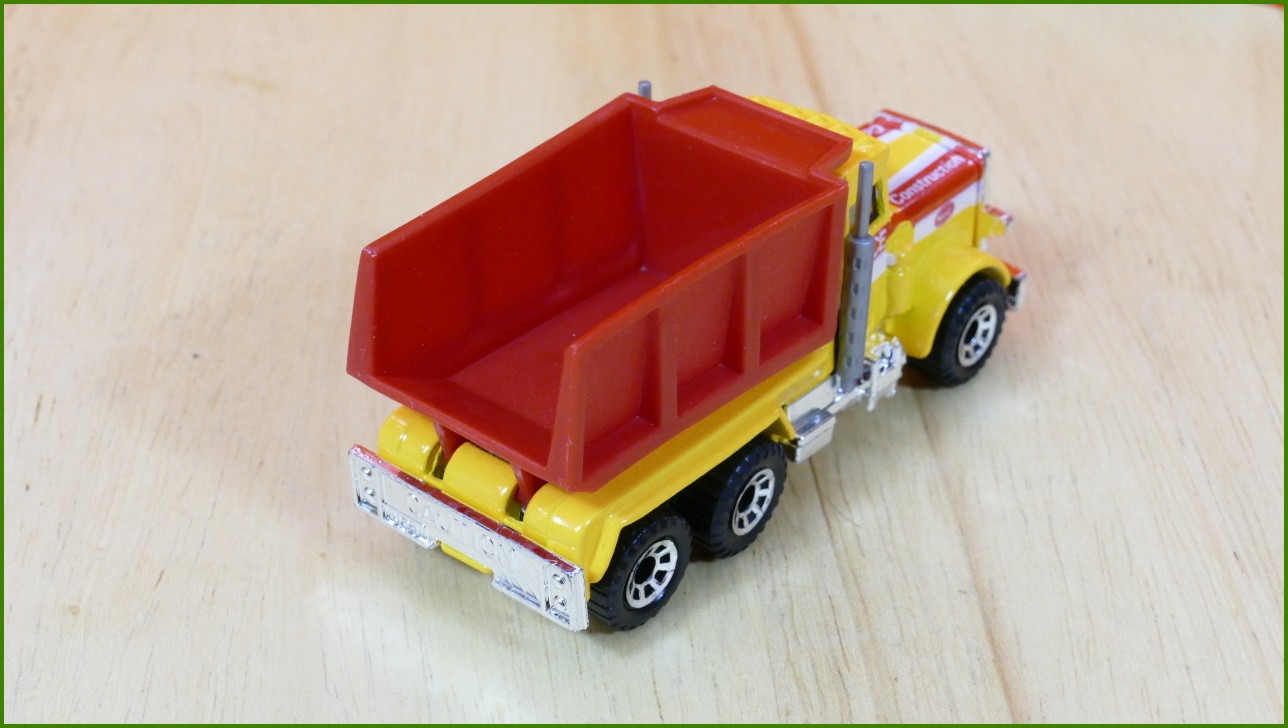 Matchbox Model Autíčka (Made in Thailand) MB-23 - Peterbilt
