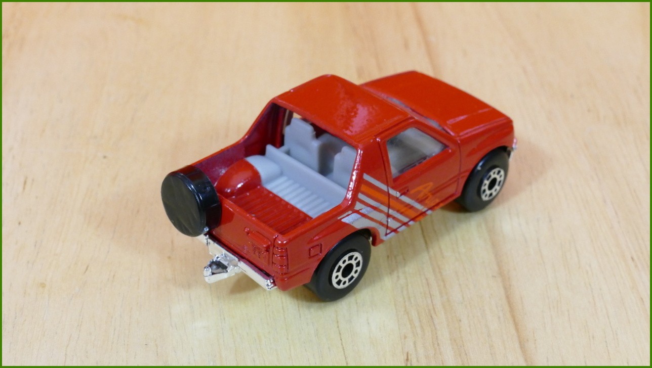 Matchbox Model Autíčka (Made in Thailand) MB-52 - Isuzu Amigo
