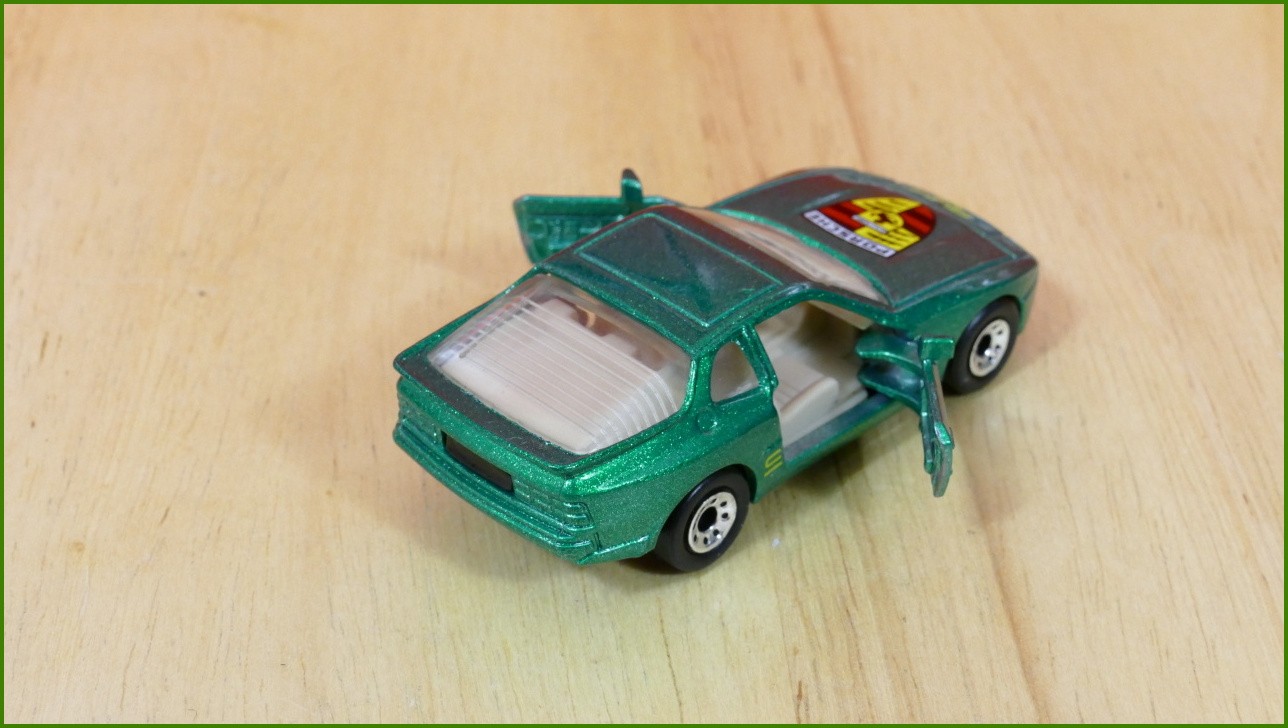 Matchbox Model Autíčka (Made in Thailand) MB-59 - Porsche 944 Turbo