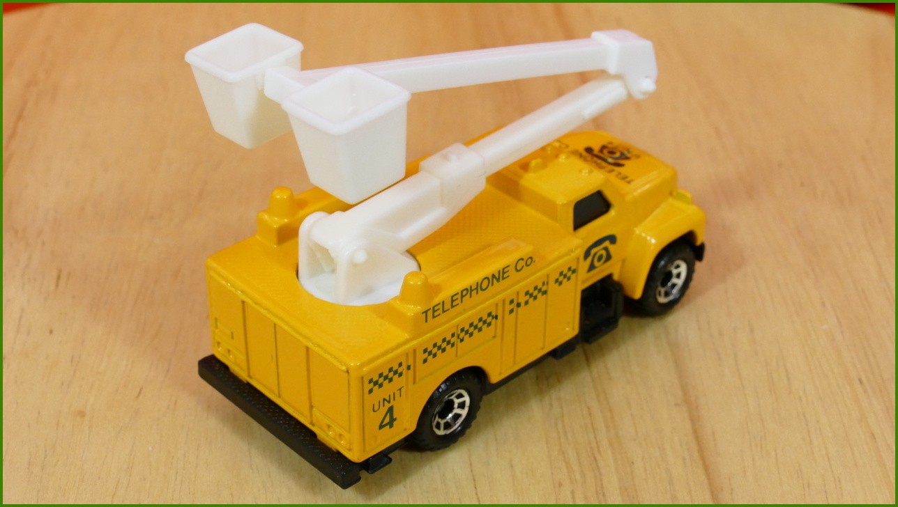 Matchbox Model Autíčka (Made in Thailand) MB-74 - Ford Utility Truck