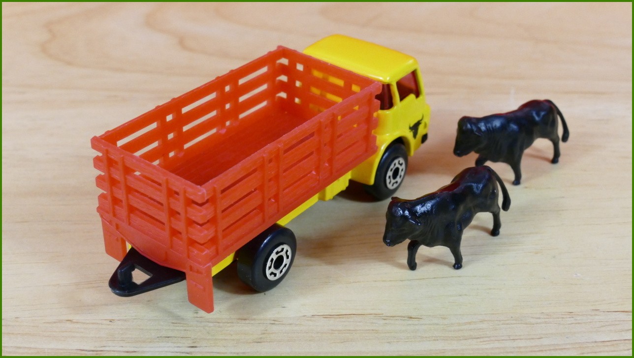 Matchbox Autíčko (Made in China) No.1 - Beef Hauler