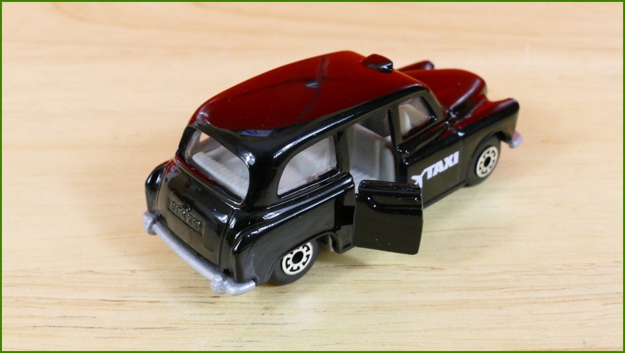 Matchbox Autíčko (Made in China) No.9 - London Taxi