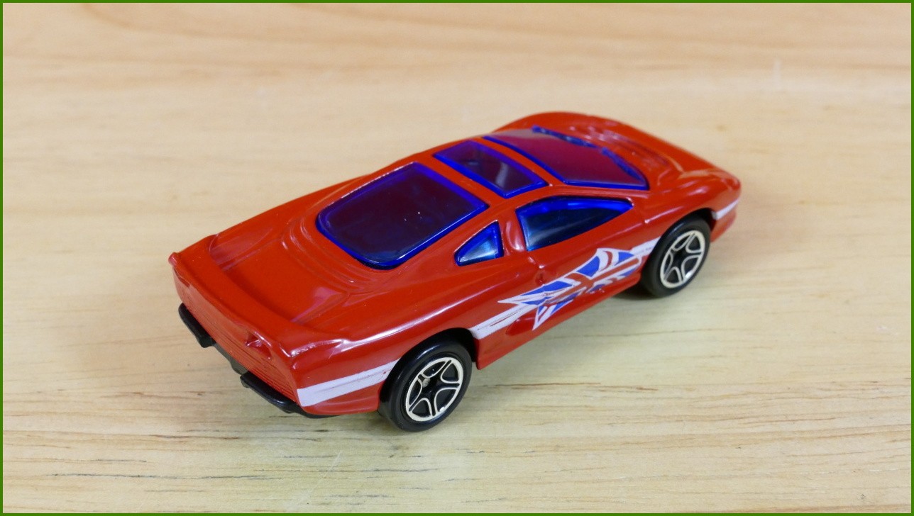 Matchbox Autíčko (Made in China) No.12 - Jaguar XJ220