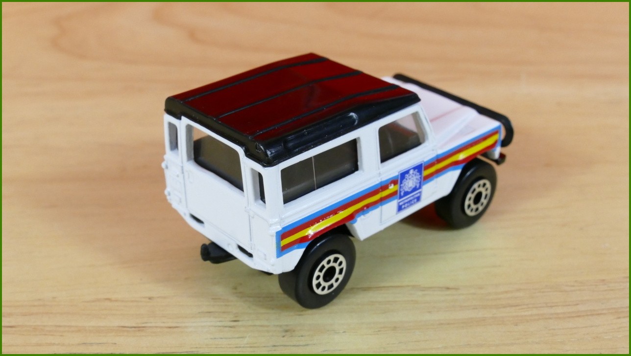Matchbox Autíčko (Made in China) No.36 - Land Rover 90