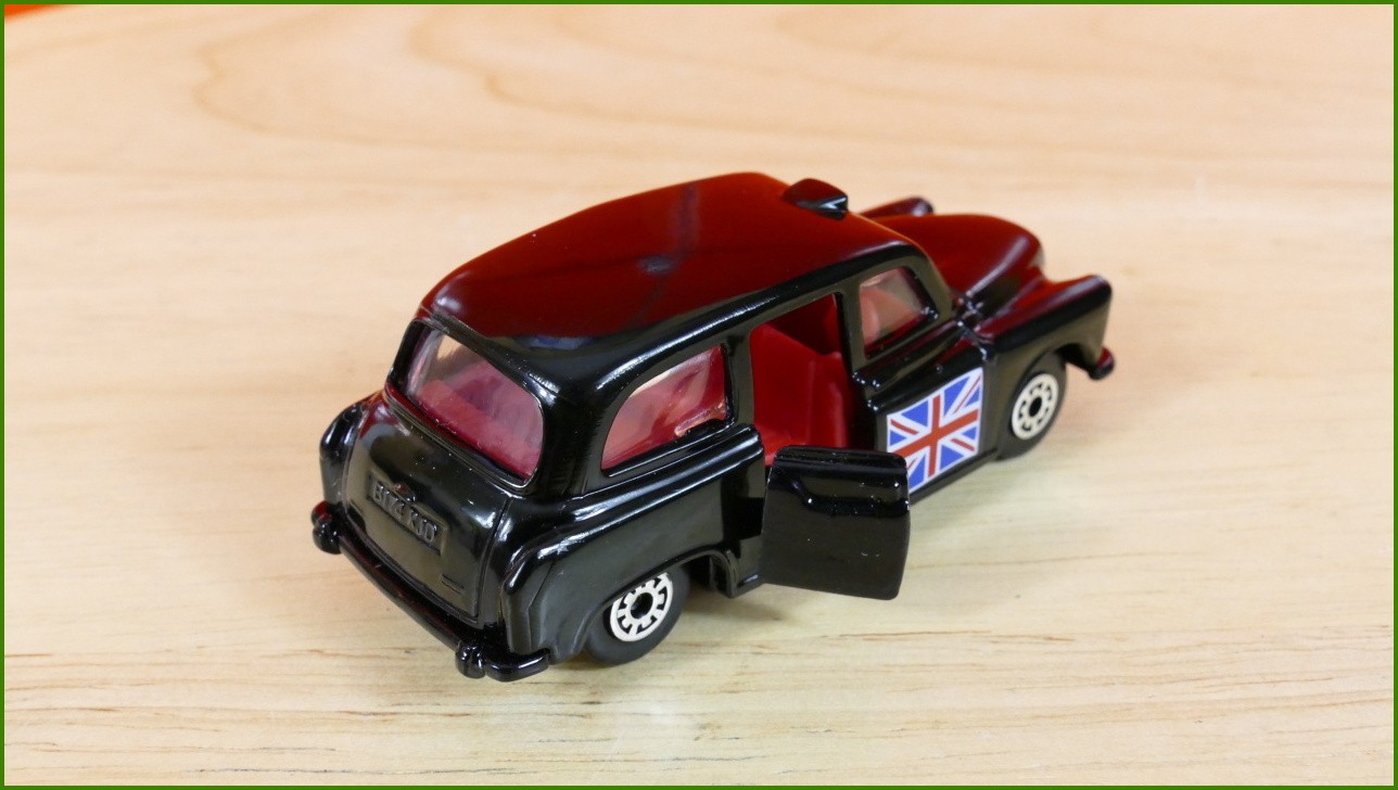 Matchbox Autíčko (Made in China) No.11 - London Taxi