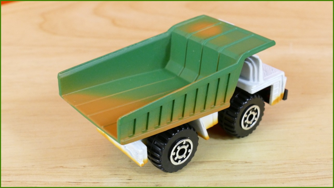 Matchbox Autíčko (Made in China) No.27 - Dirt Dump Truck