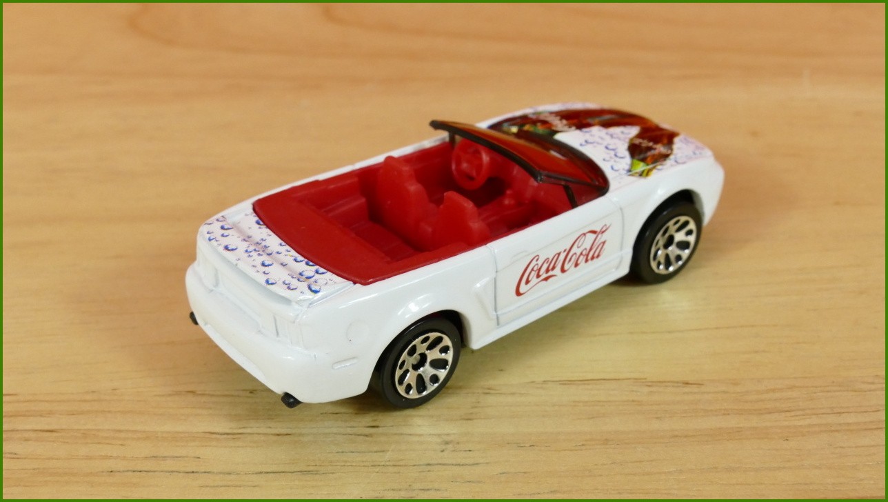 Matchbox Autíčko (Made in China) No.4 - Coca-Cola - ´99 Mustang - 50th Anniversary