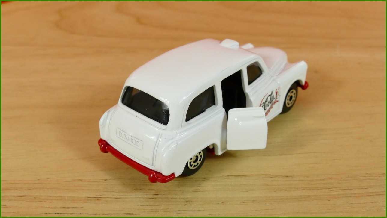 Matchbox Autíčko (Made in China) No.6 - Coca-Cola - London Taxi - 50th Anniversary