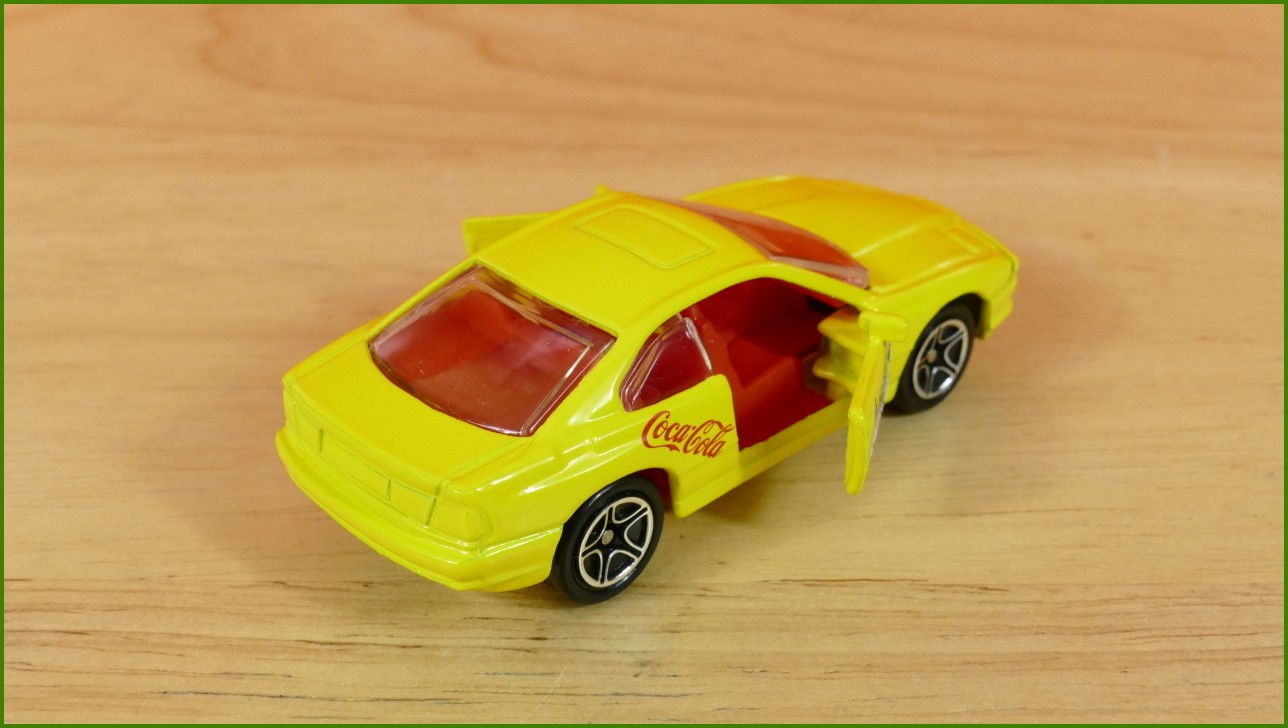 Matchbox Autíčko (Made in China) Coca-Cola - No.5 - BMW 850i
