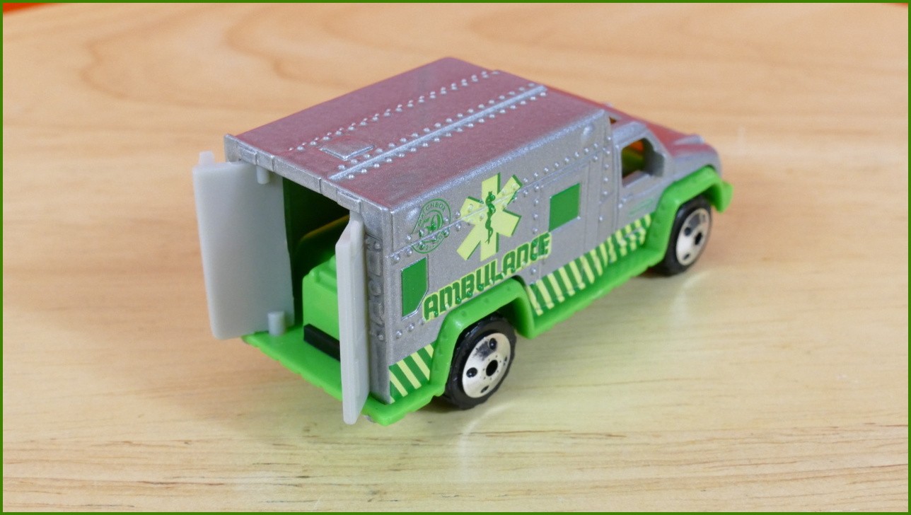 Matchbox Autíčko (Made in China) No.13 - Ambulance - 50th Anniversary