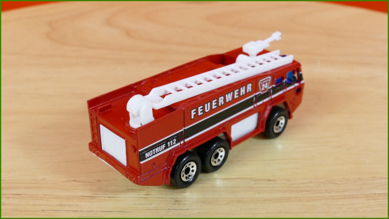 Matchbox Autíčko No.14 - Airport Fire Truck