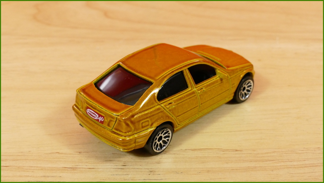 Matchbox Autíčko Hero-City No.40 - BMW 328i