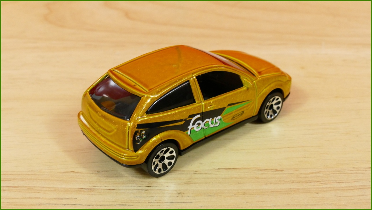 Matchbox Autíčko Hero-City No.52 - Ford Focus
