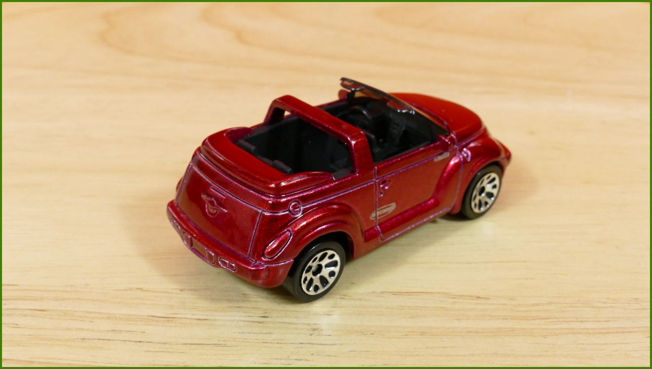 Matchbox Autíčko Hero-City No.72 - Chrysler PT Cruiser