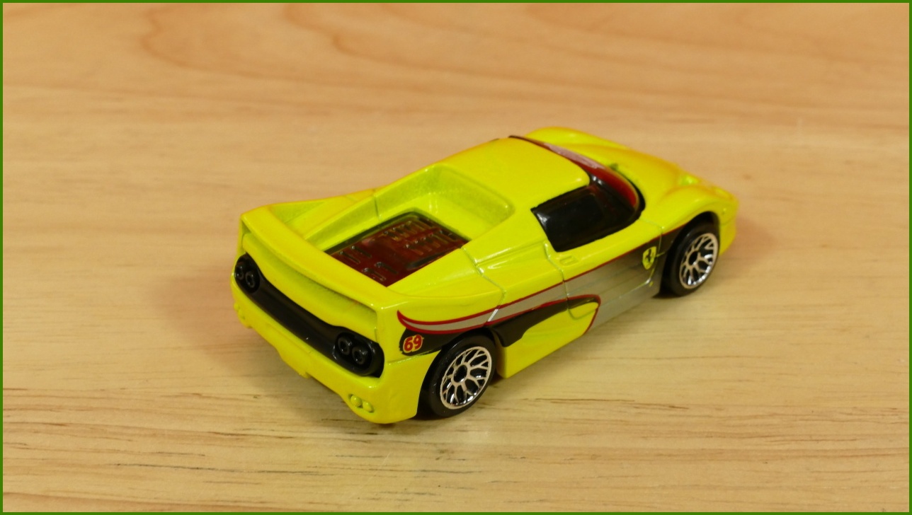 Matchbox Autíčko Hero-City No.69 - Ferrari F50