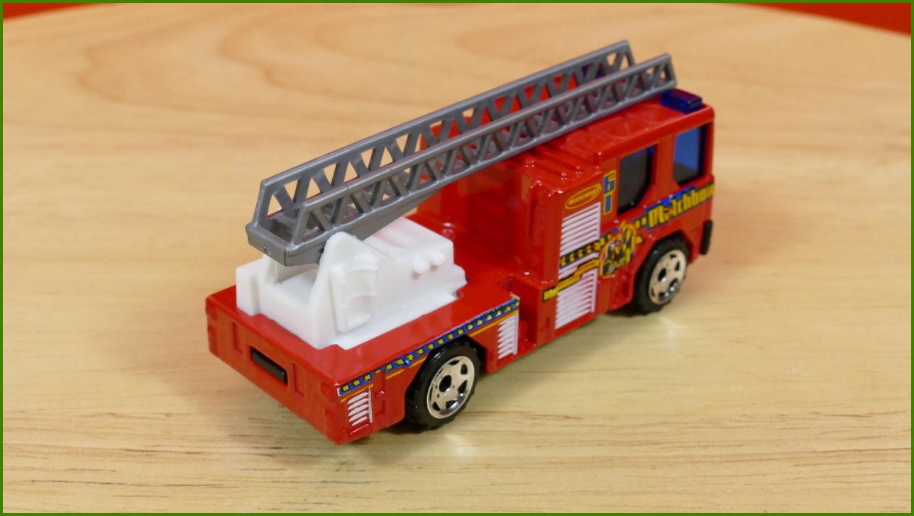 Matchbox Autíčko Hero-City No.61 - Dennis Sabre Fire Truck