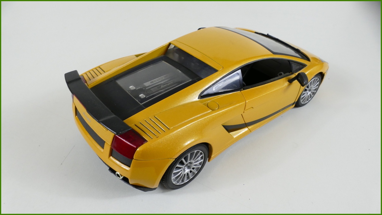 Model Motor Max 1:18 - Lamborghini Gallardo Superleggera