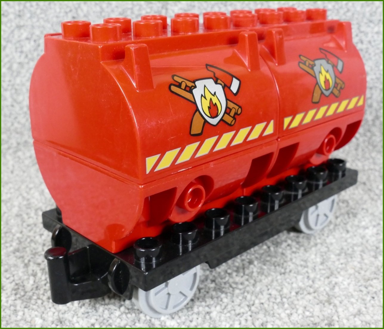 Lego® Duplo® Vagon s Korbami - Hasiči