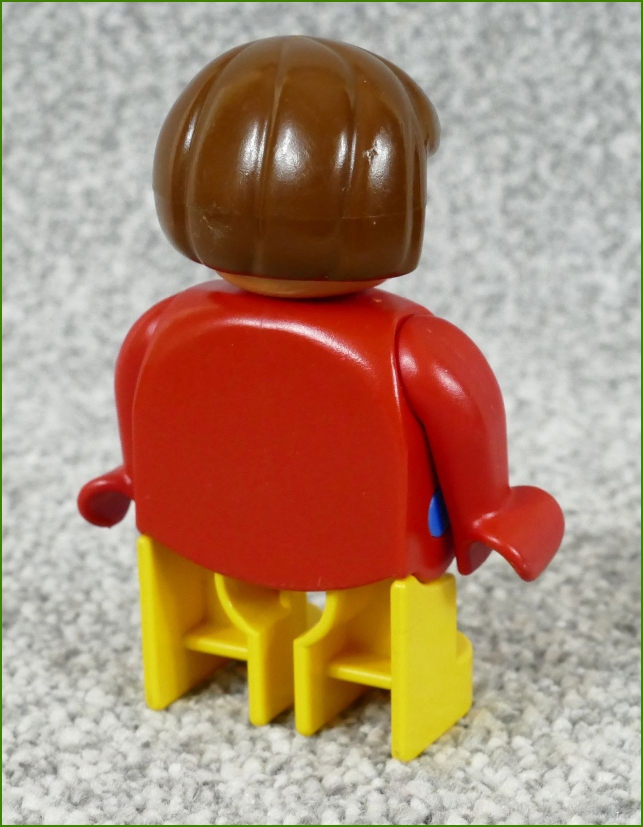 Lego® Duplo® Figurka Maminka V Červeném se Žlutými Kalhotami