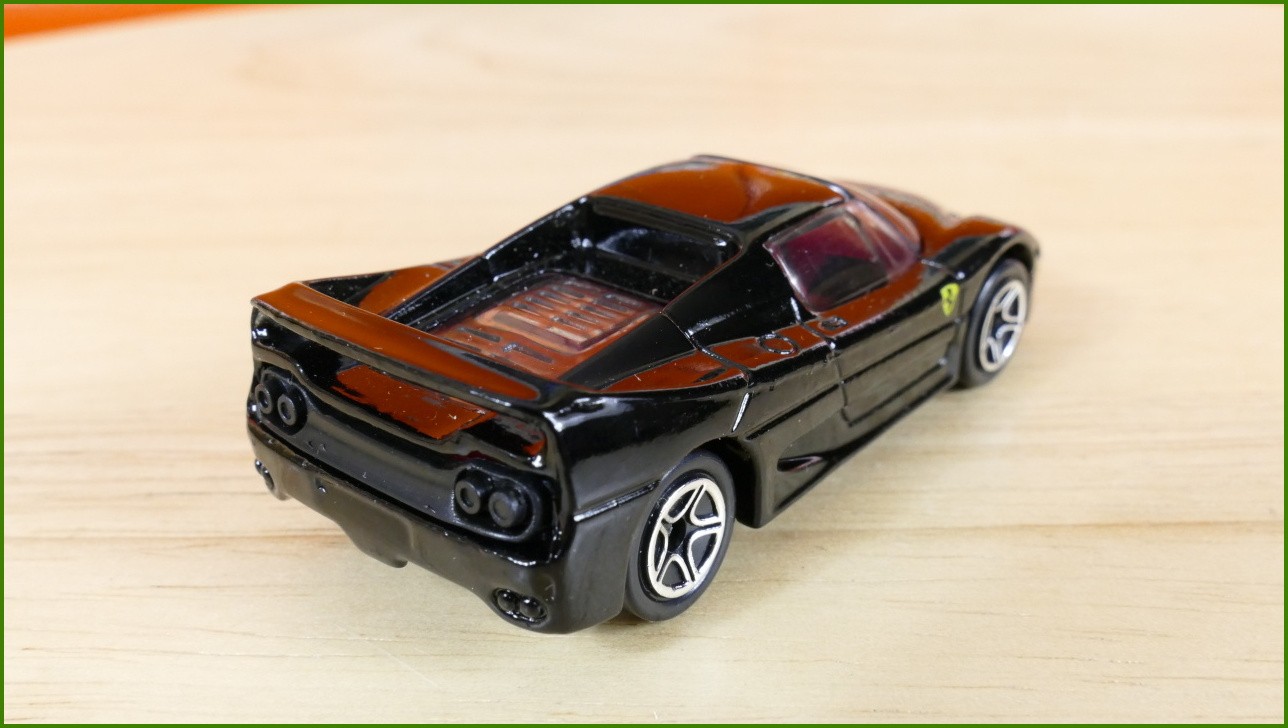 Matchbox Autíčko #30 - Ferrari F50
