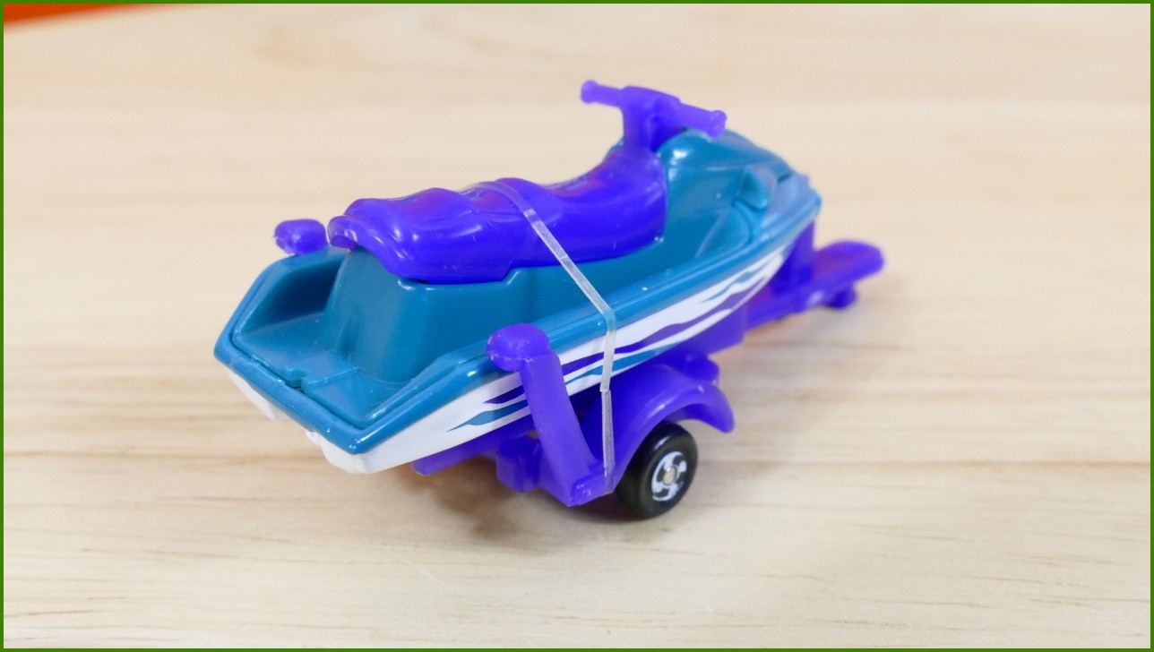Matchbox Autíčko #51 - Watercraft With Trailer