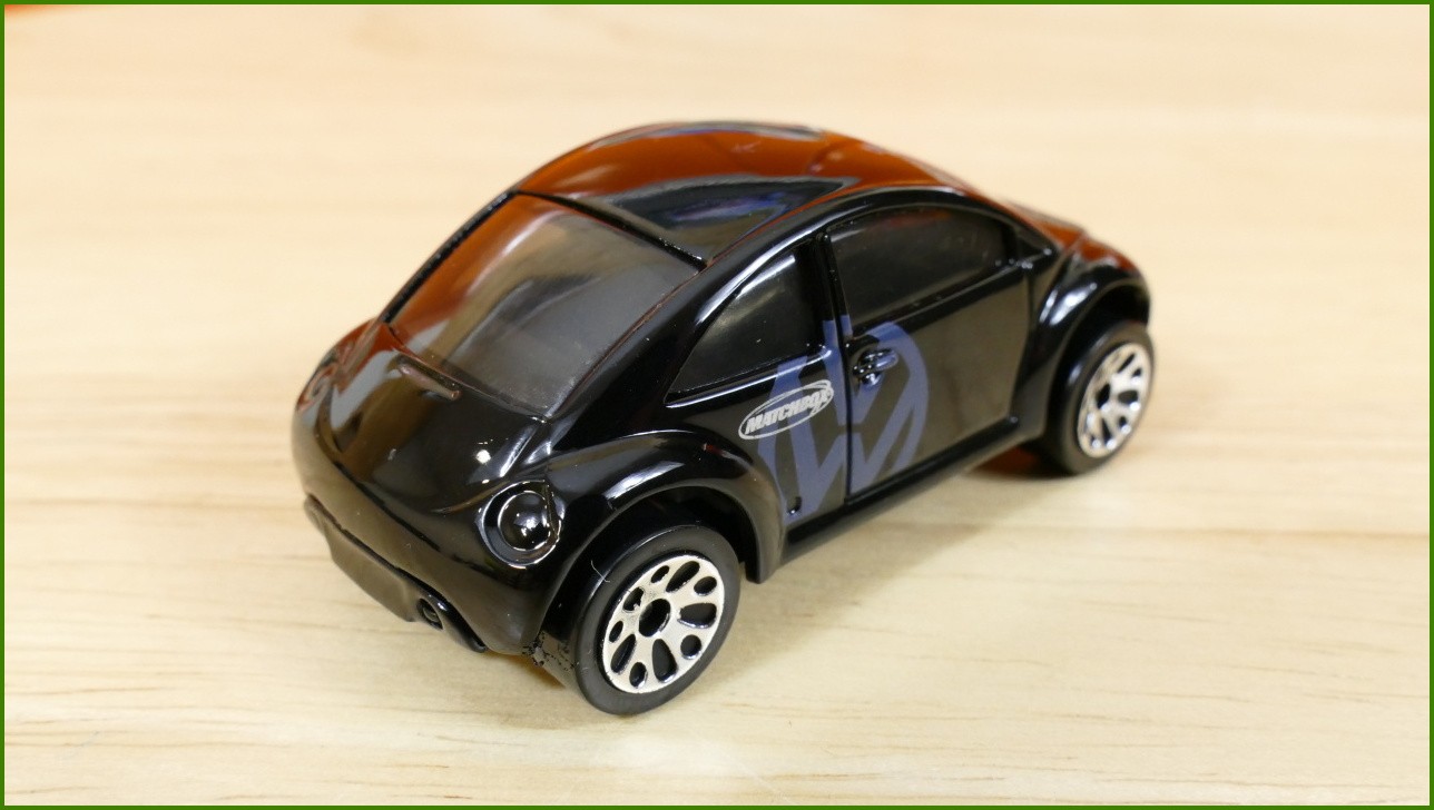 Matchbox Autíčko #60 - Concept 1 Beetle