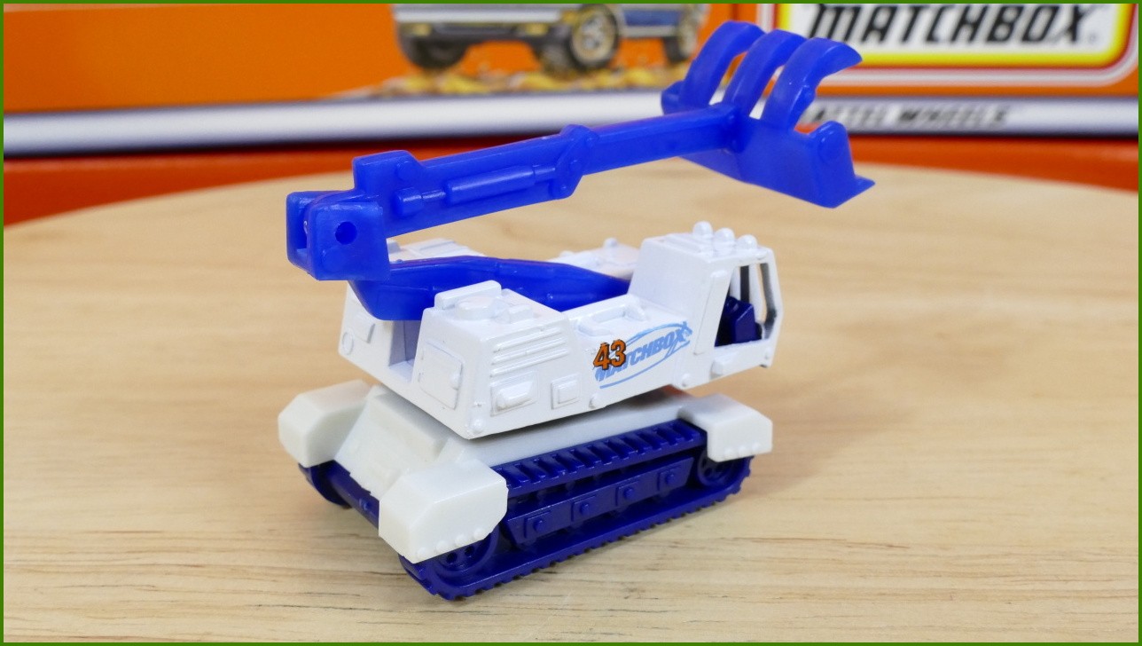 Matchbox Autíčko #38 - Demolition Machine