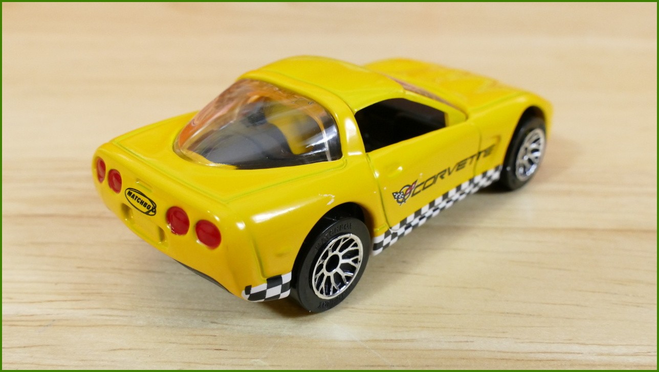Matchbox Autíčko #51 - Chevrolet Corvette
