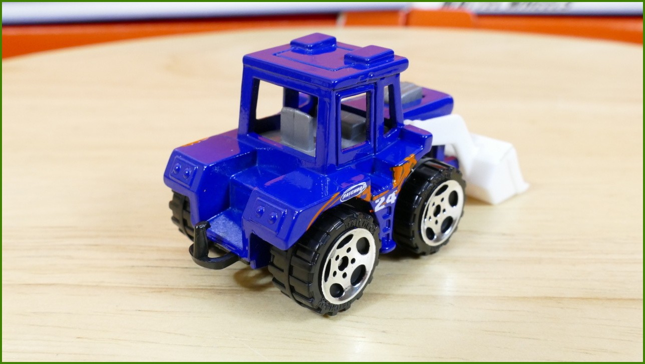 Matchbox Autíčko #39 - Tractor Shovel