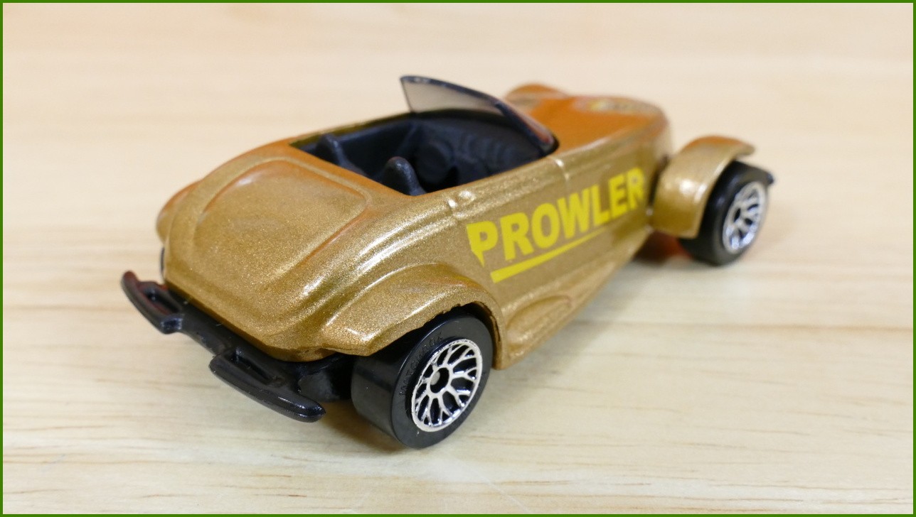 Matchbox Autíčko #58 - Plymouth Prowler