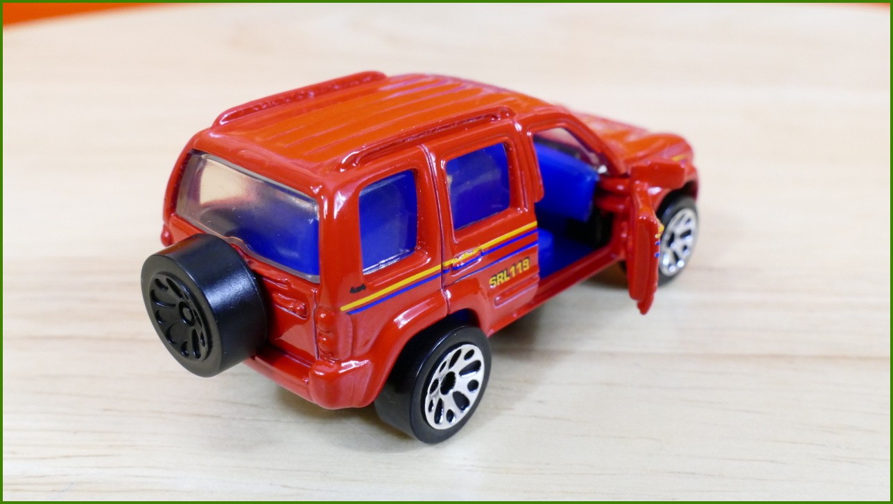 Matchbox Autíčko #71 - Jeep Liberty