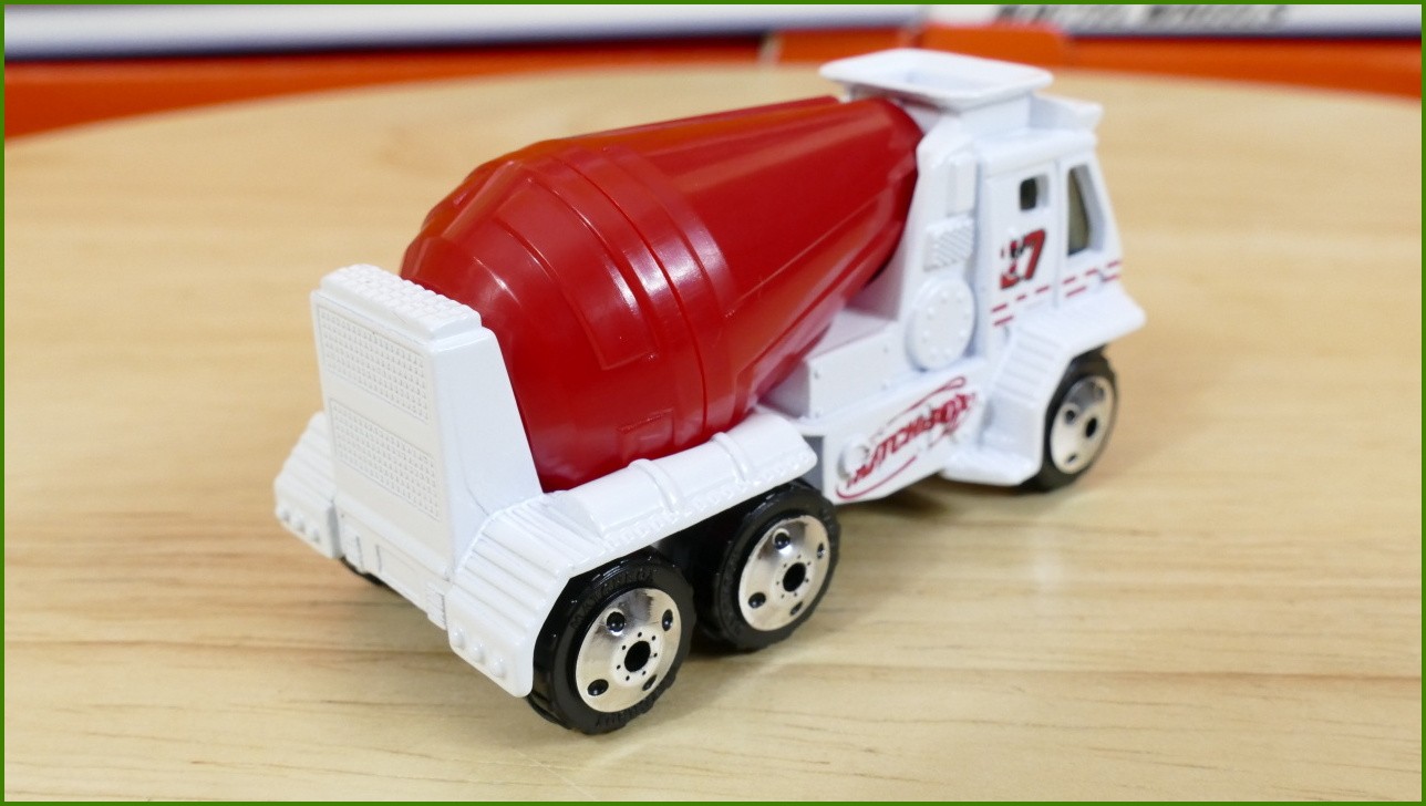 Matchbox Autíčko #40 - Cement Mixer