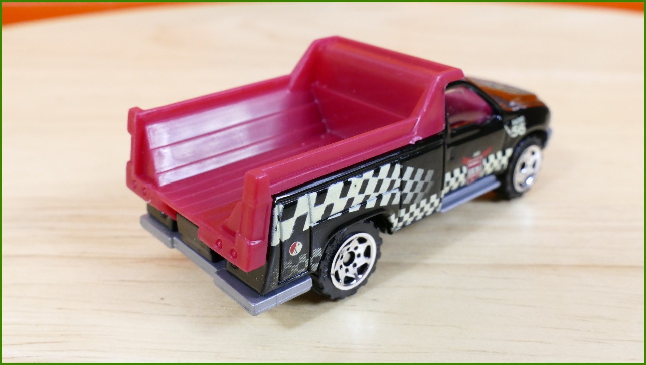 Matchbox Autíčko #13 - Ford Utility Truck