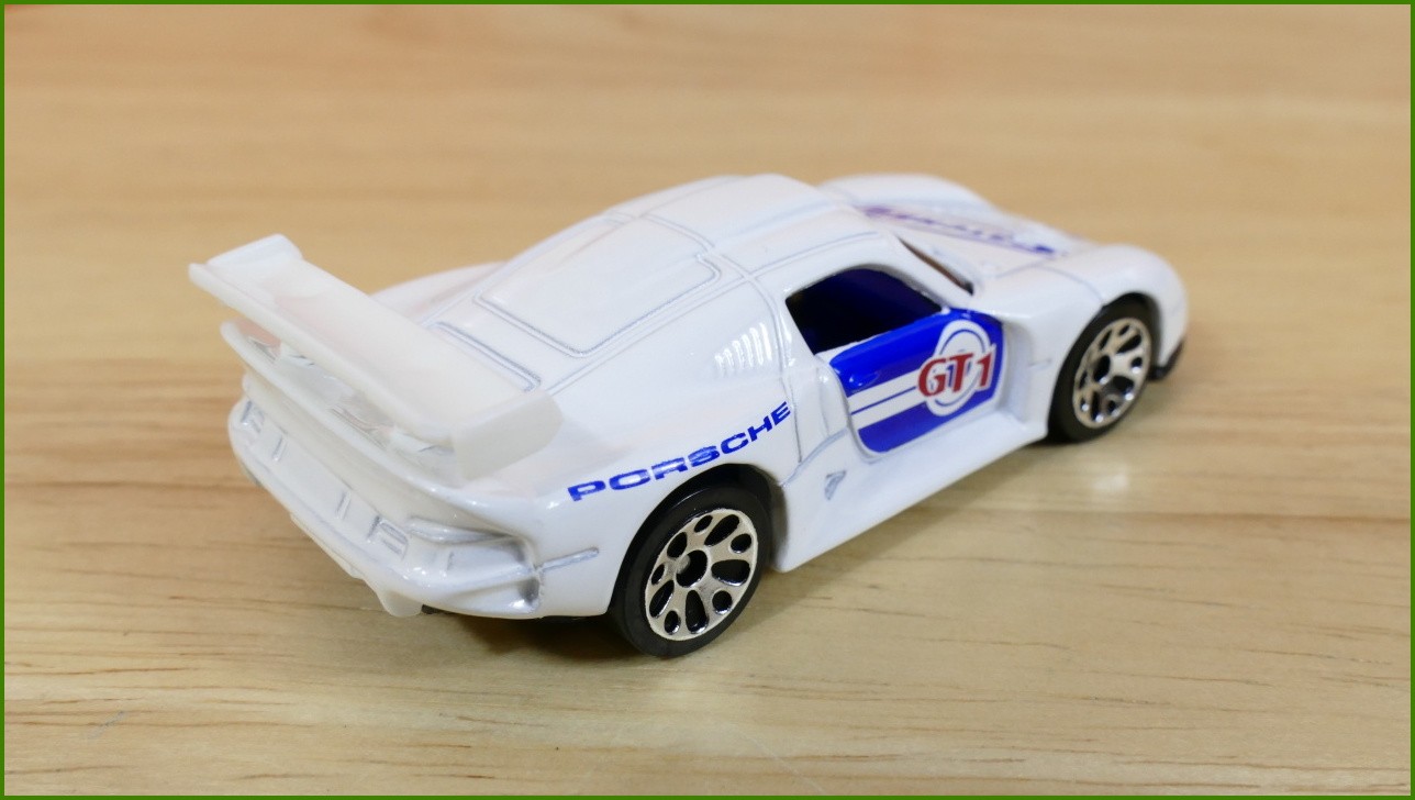 Matchbox Autíčko #22 - Porsche 911 GT1
