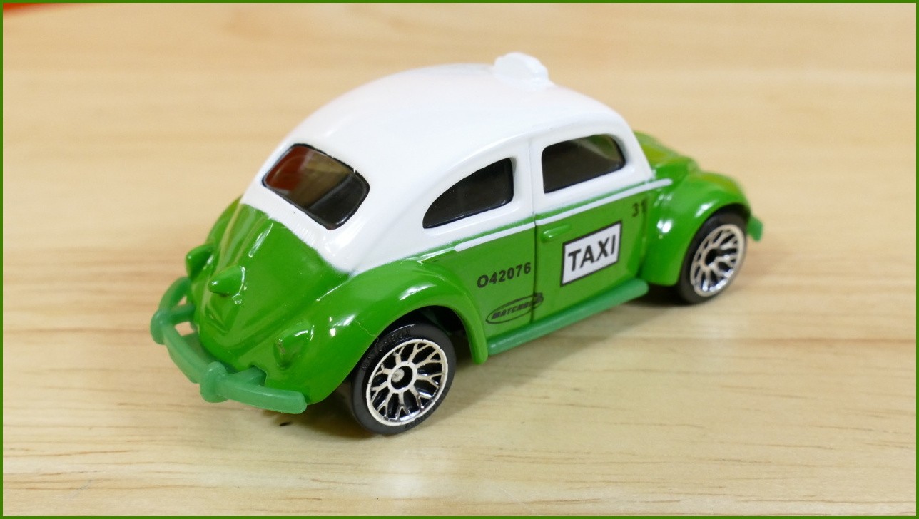 Matchbox Autíčko #31 - Volkswagen Beetle Taxi