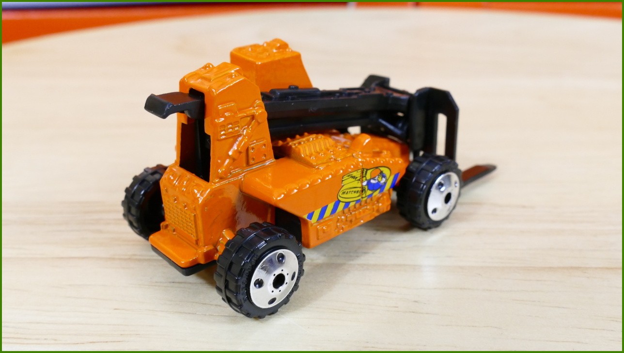 Matchbox Autíčko #64 - Lift Truck