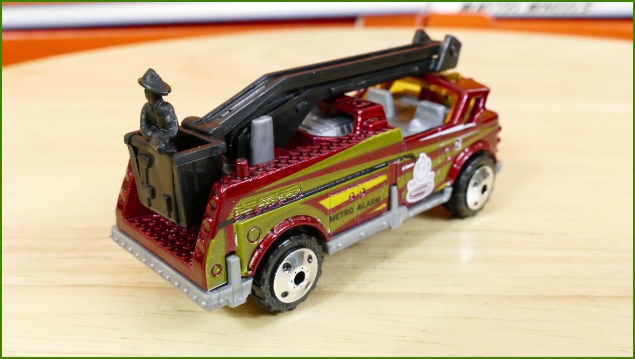 Matchbox Autíčko #2 - Bucket Fire Truck